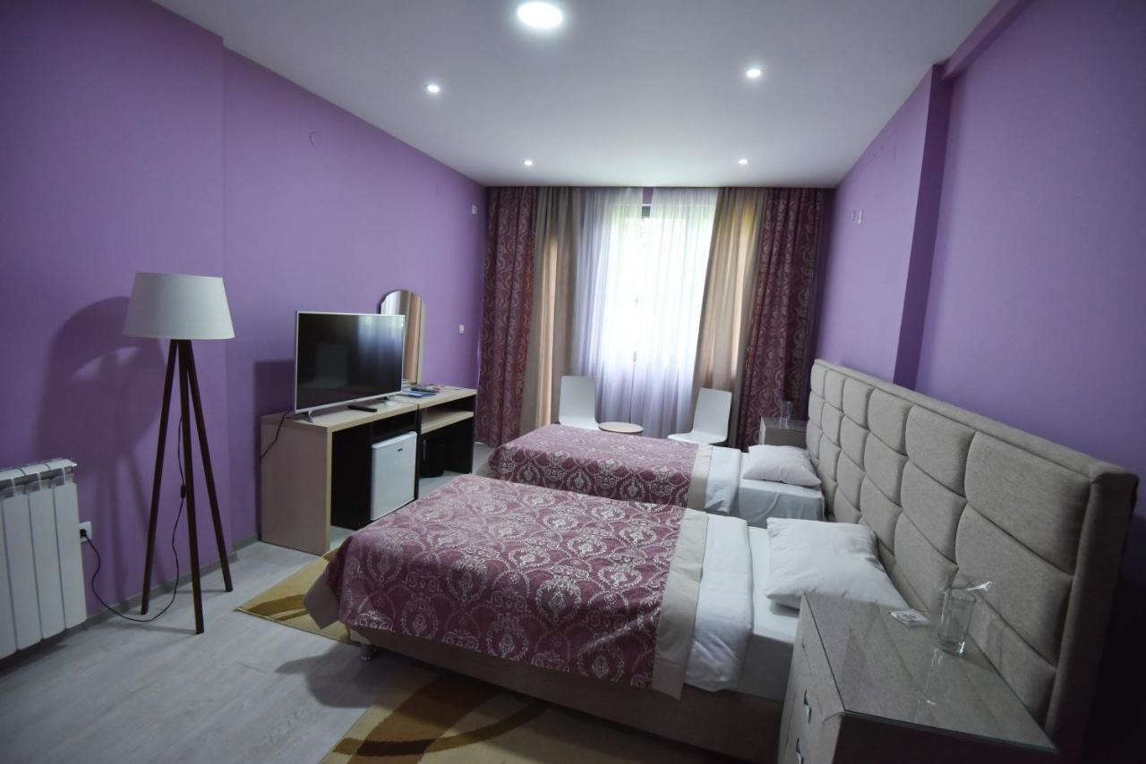 פלייבליה Hotel Gold מראה חיצוני תמונה