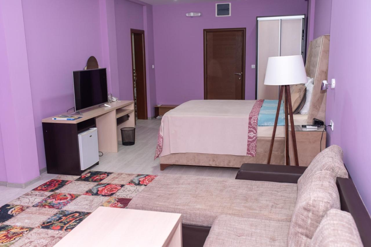 פלייבליה Hotel Gold מראה חיצוני תמונה