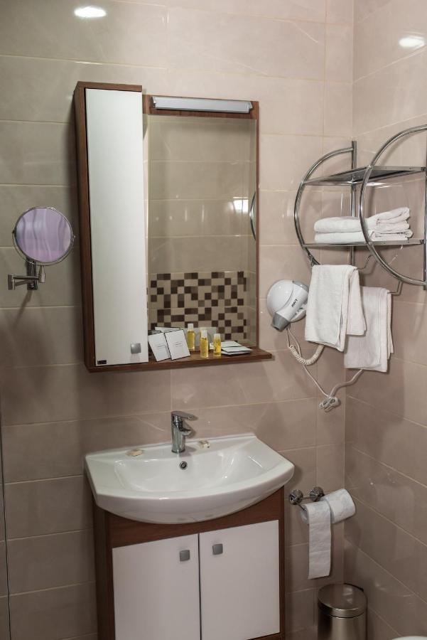 פלייבליה Hotel Gold מראה חיצוני תמונה
