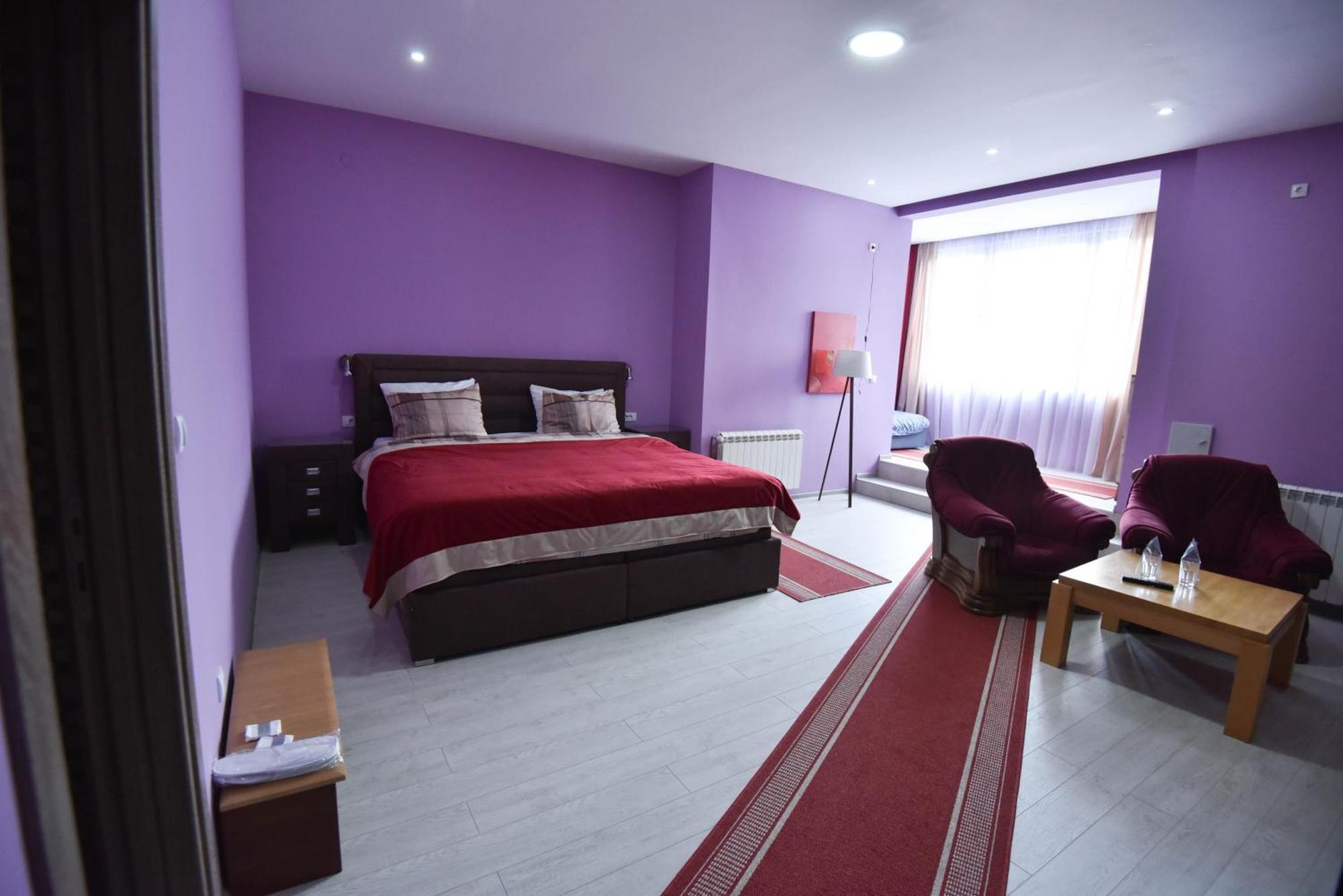פלייבליה Hotel Gold מראה חיצוני תמונה