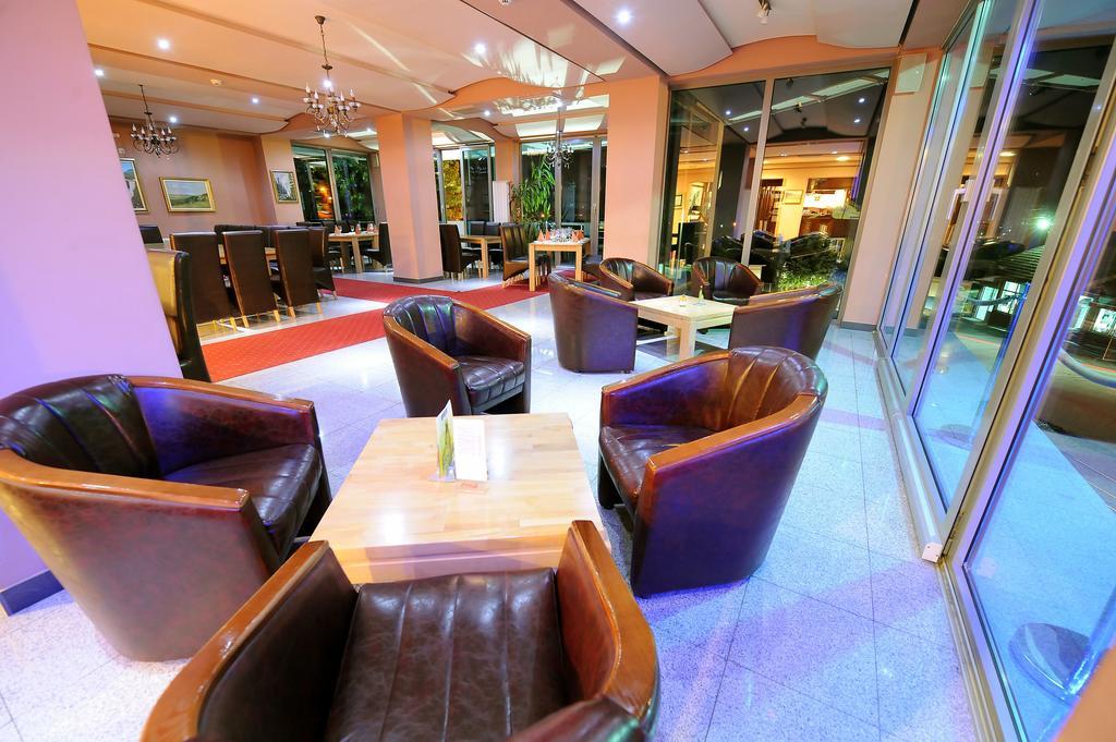 פלייבליה Hotel Gold מראה חיצוני תמונה